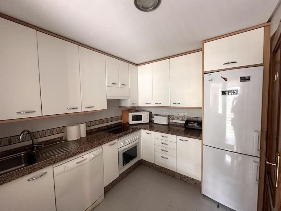 Costalita Beach Apartamento En Estepona Esterno foto